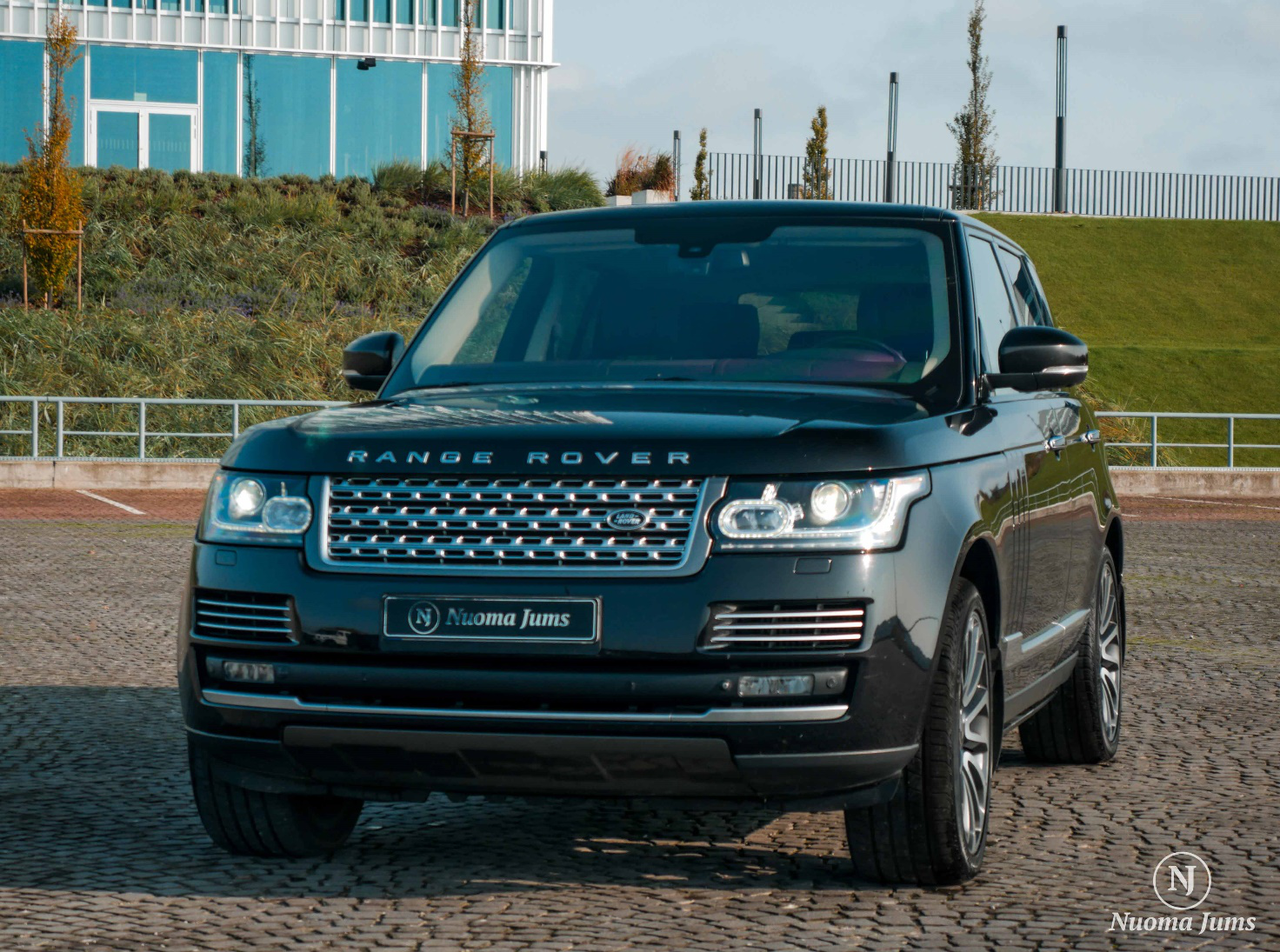 Prabangių automobilių nuoma su asmeniniais vairuotojais Lietuvoje